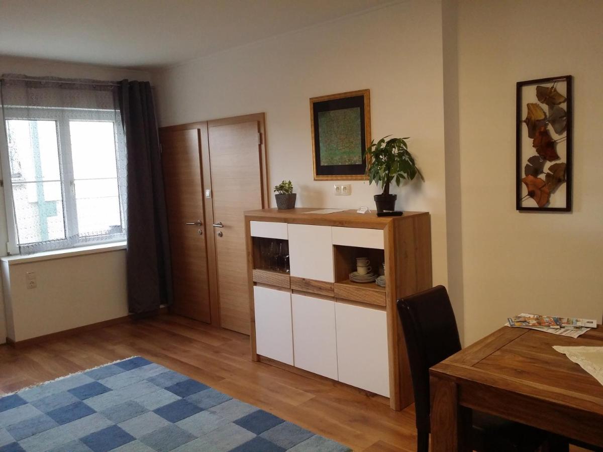 אילמיץ Weingut Apartment Hildegard Gangl מראה חיצוני תמונה