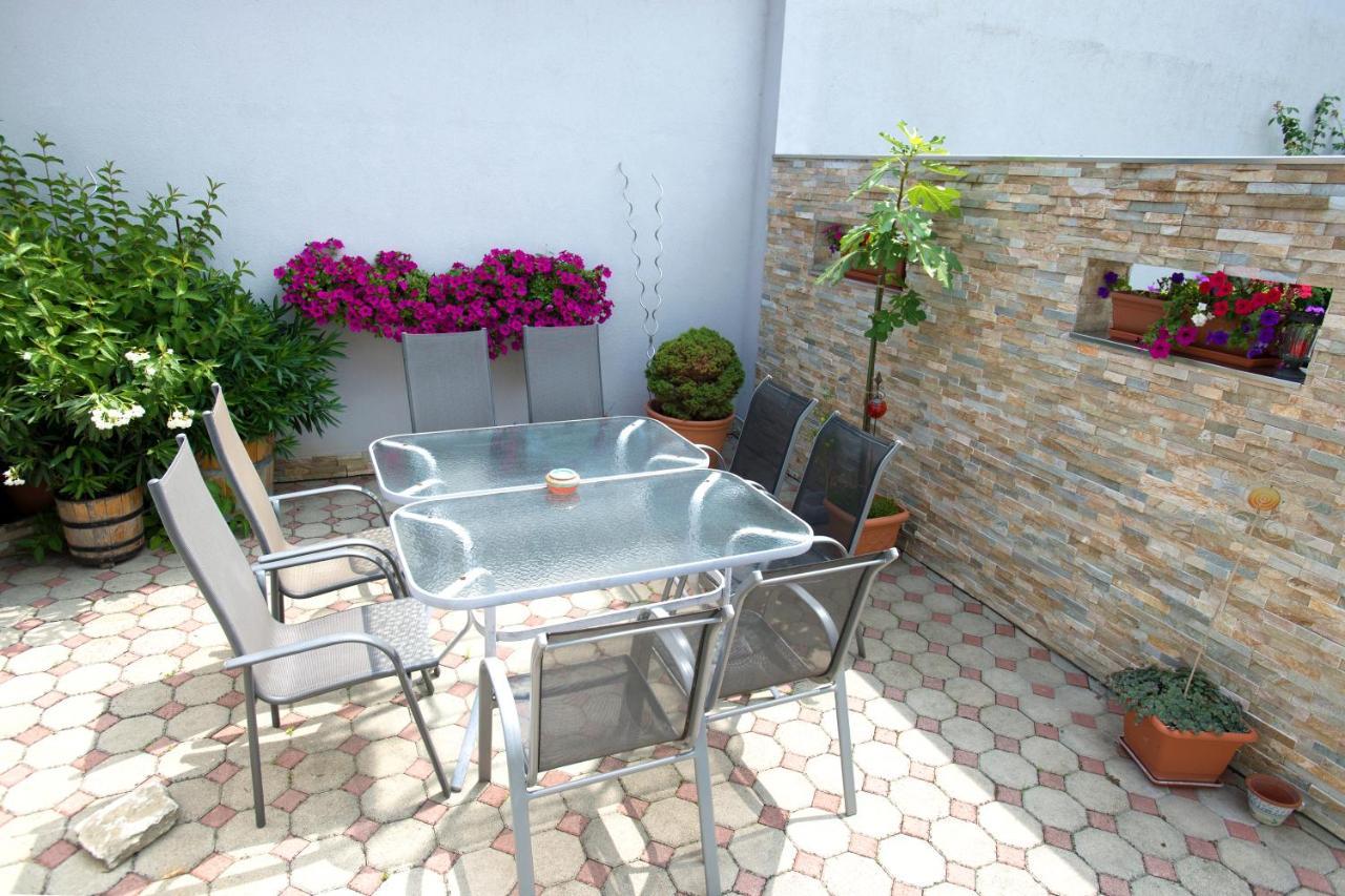 אילמיץ Weingut Apartment Hildegard Gangl מראה חיצוני תמונה