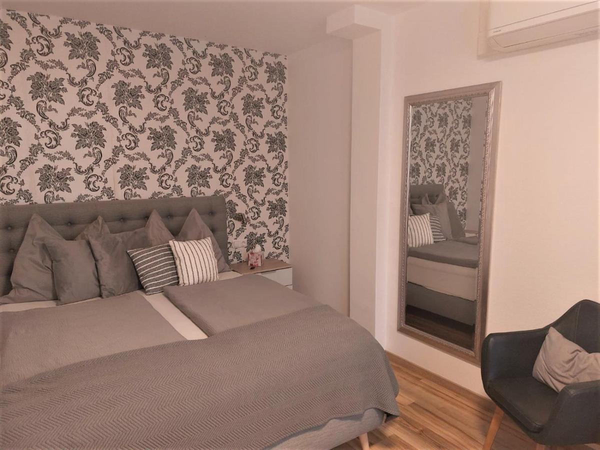 אילמיץ Weingut Apartment Hildegard Gangl מראה חיצוני תמונה