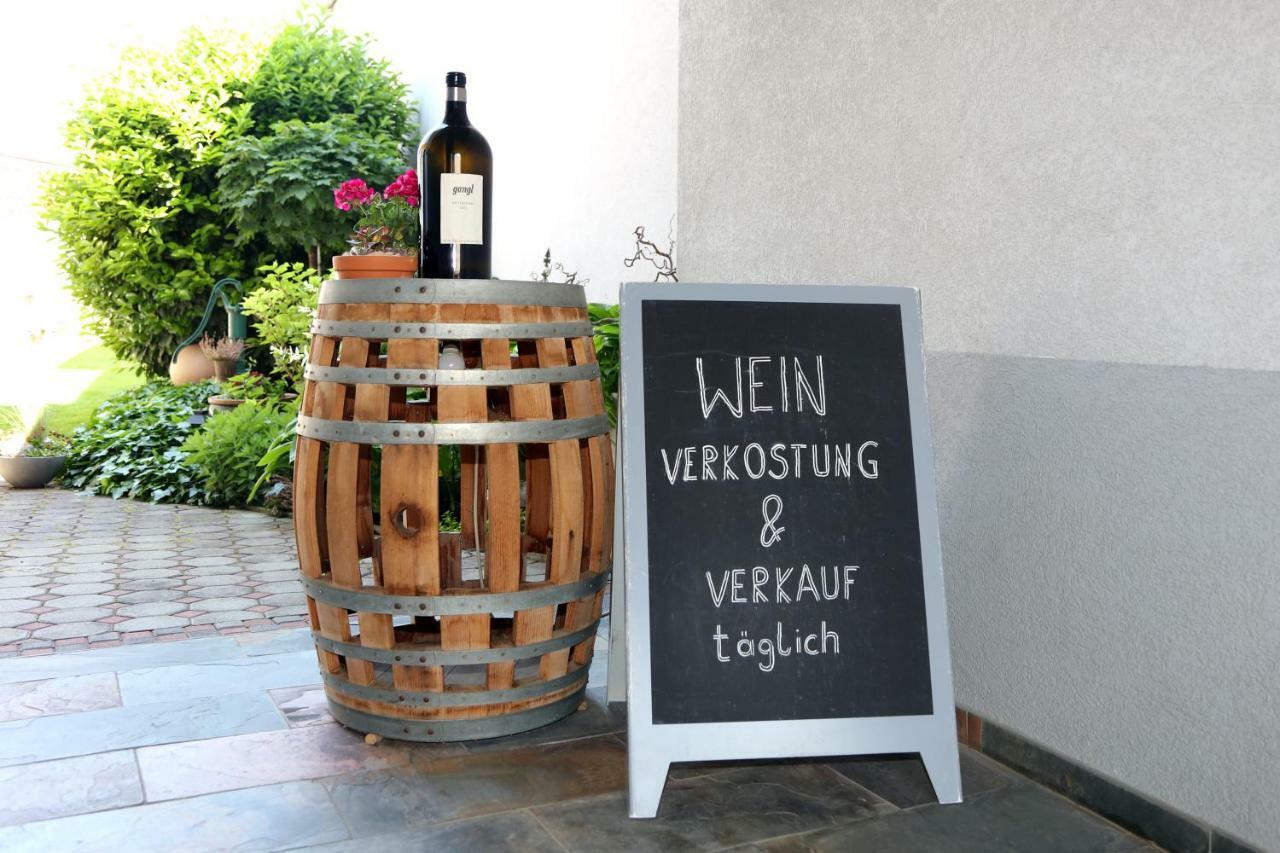 אילמיץ Weingut Apartment Hildegard Gangl מראה חיצוני תמונה